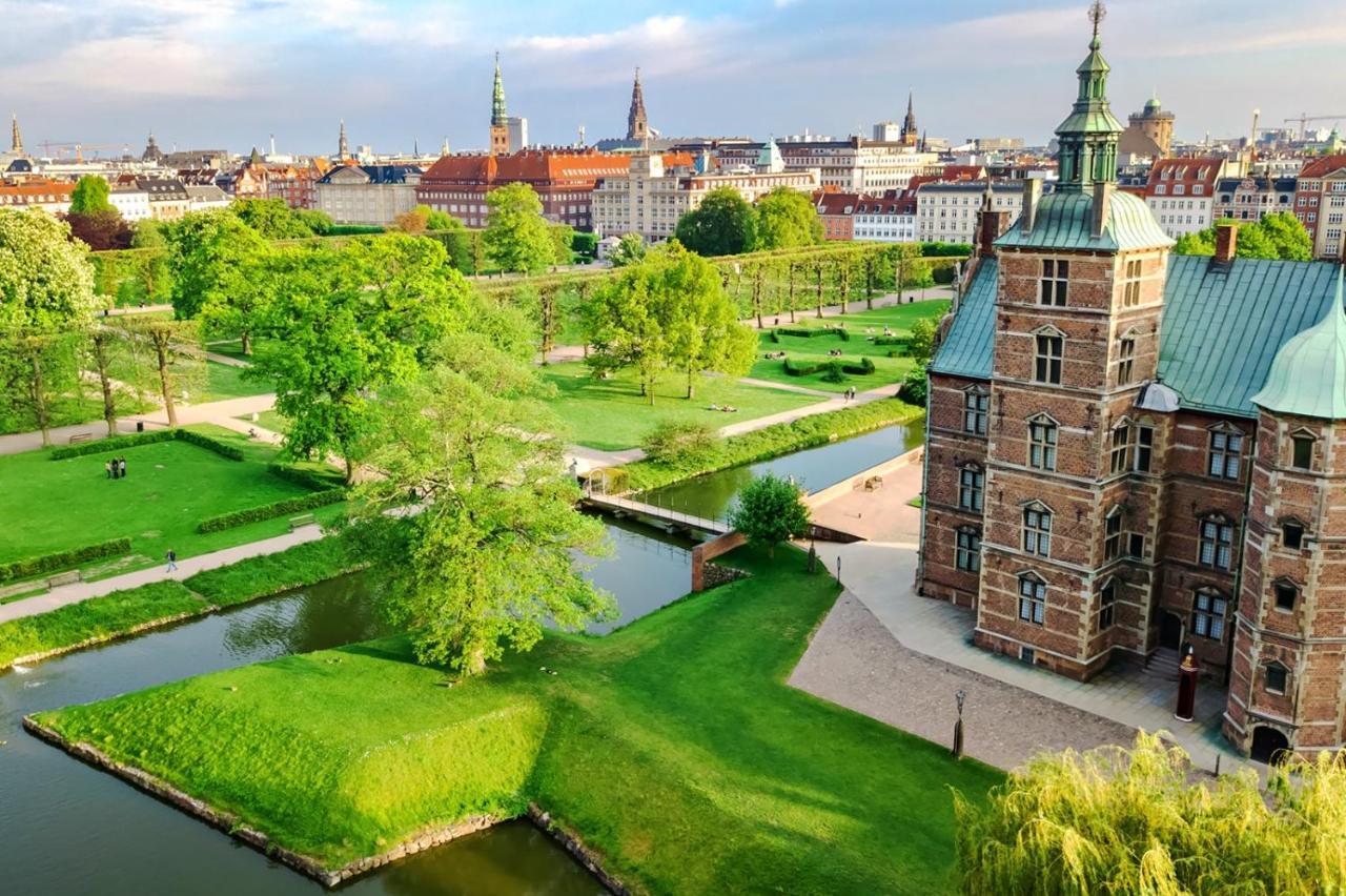 Central Copenhagen Apt With Balcony, Free Parking W Elevator Экстерьер фото